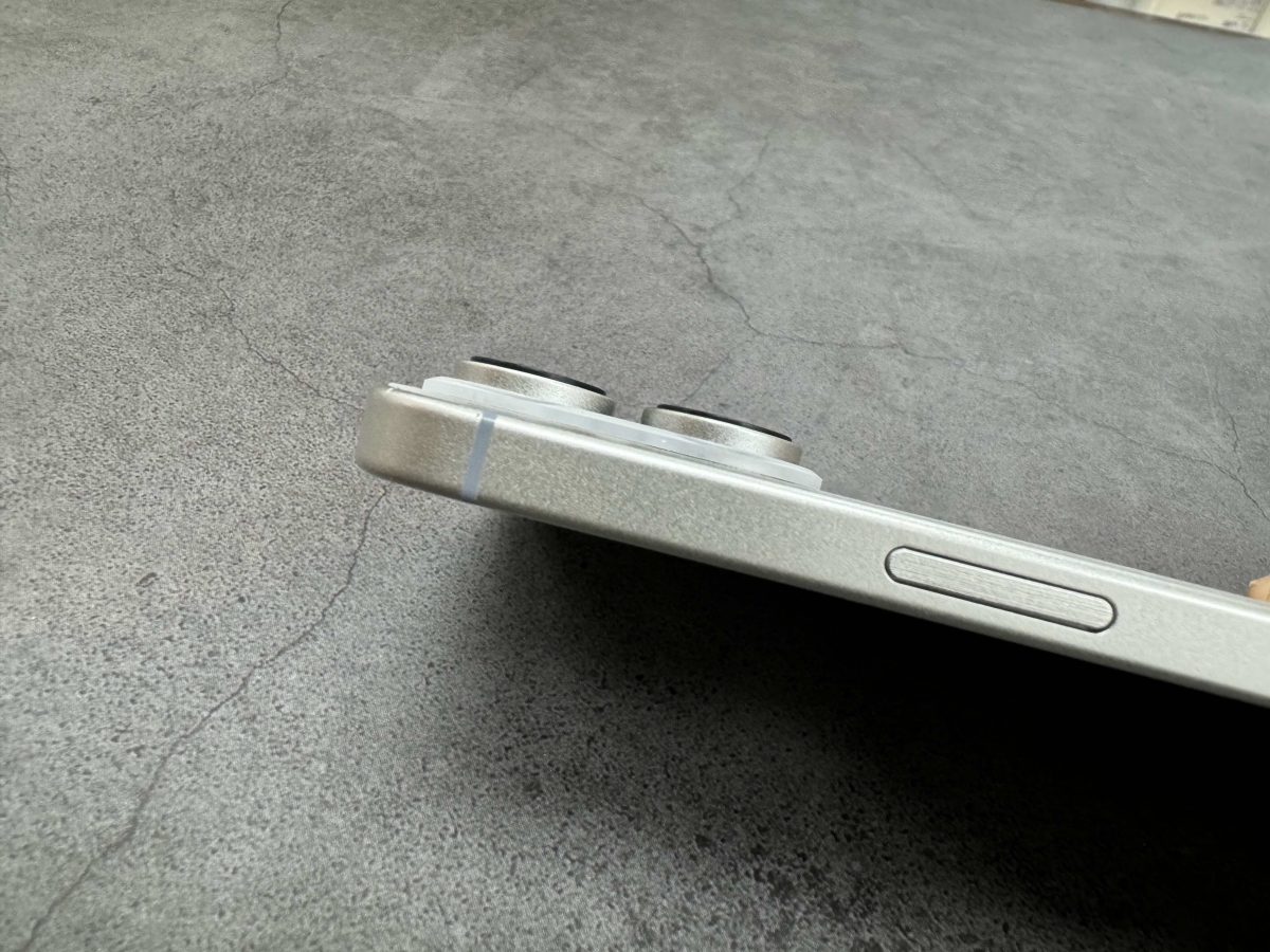 iPhone 16 全系列模型机上手分享：外型设计、机身尺寸、按键布局一次带你看 - 随时搬砖