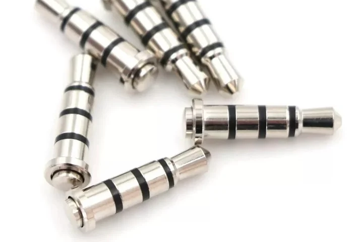 iPhone 16 最大的更新，背后是苹果设计哲学的摇摆不定？ - 随时搬砖