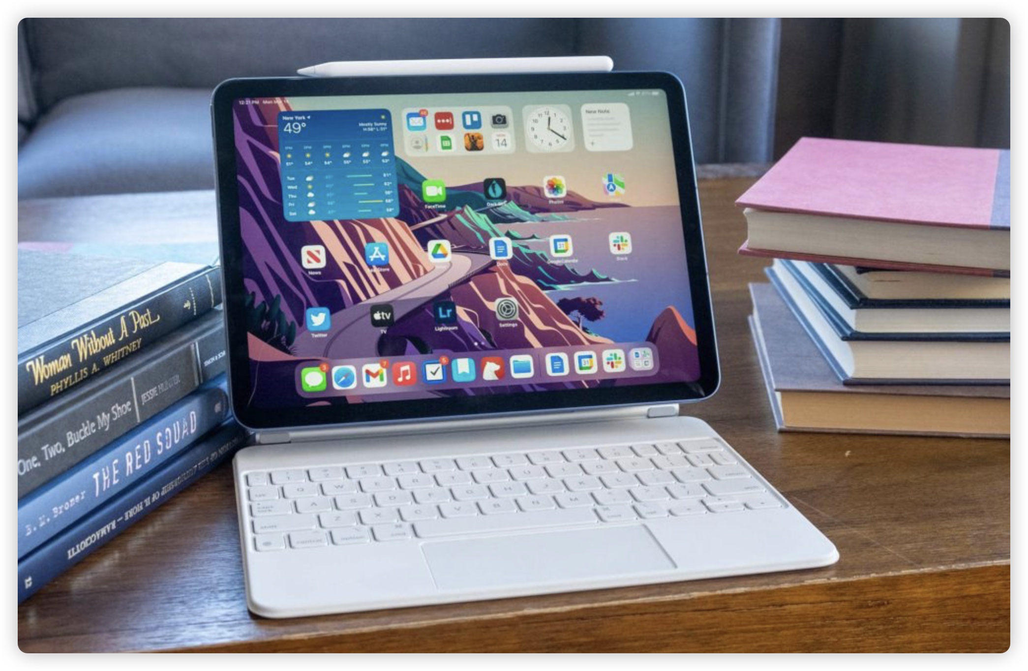 iPad Air 将成为下一个升级 OLED 的产品，但时间被延后修正两年 - 随时搬砖