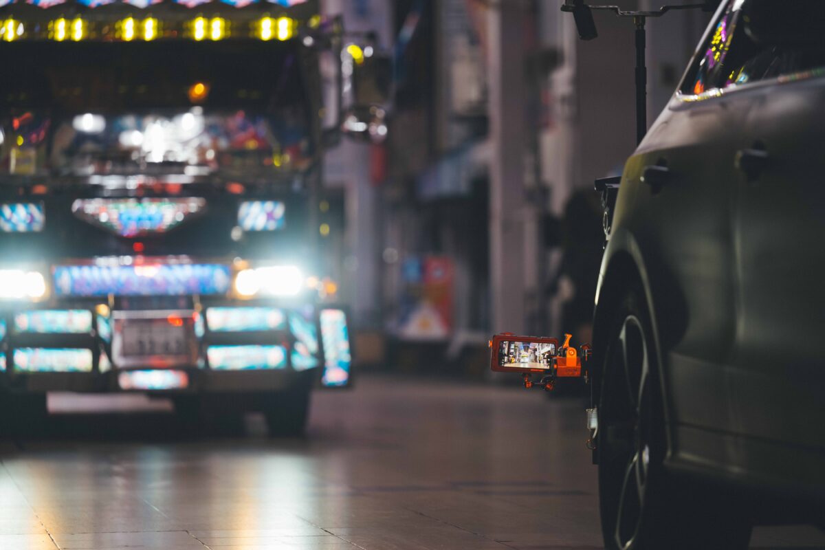 苹果发布全程使用 iPhone 15 Pro 系列拍摄的漫画家手塚治虫作品《Midnight》 - 随时搬砖