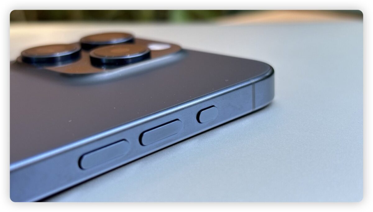 iPhone 15 Pro 年度使用心得报告：唯一缺点就是发热，其他都是有感的体验升级 - 随时搬砖