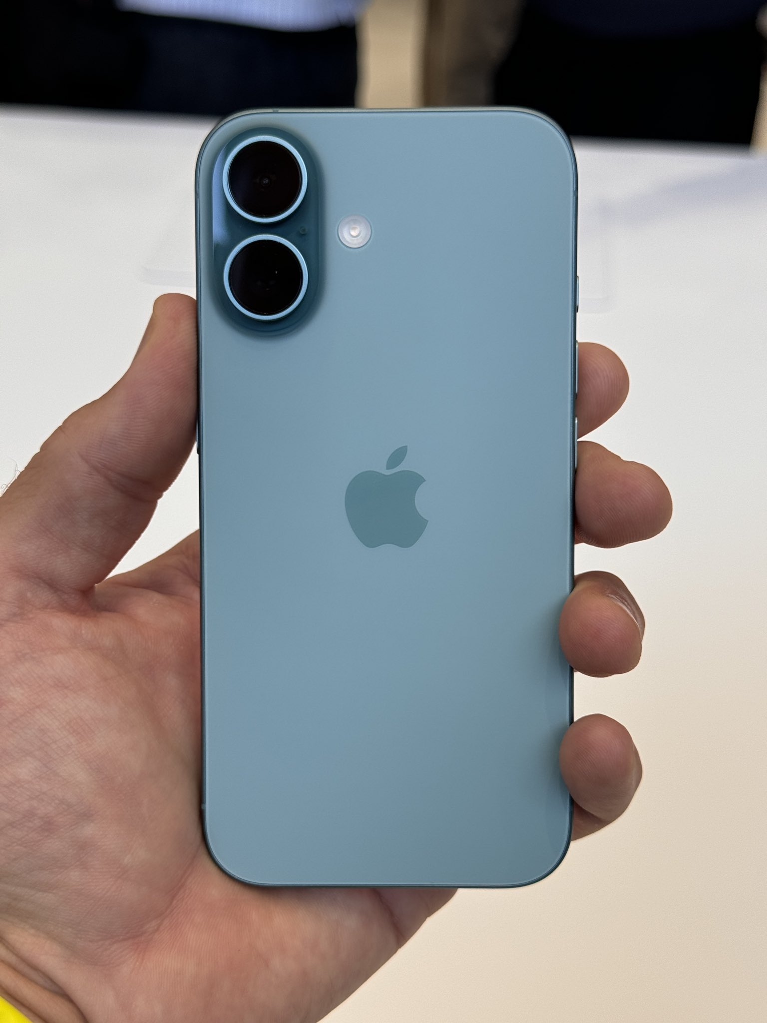 iPhone 16、iPhone 16 Pro 发表会懒人包：颜色、规格、价钱一次看 - 随时搬砖